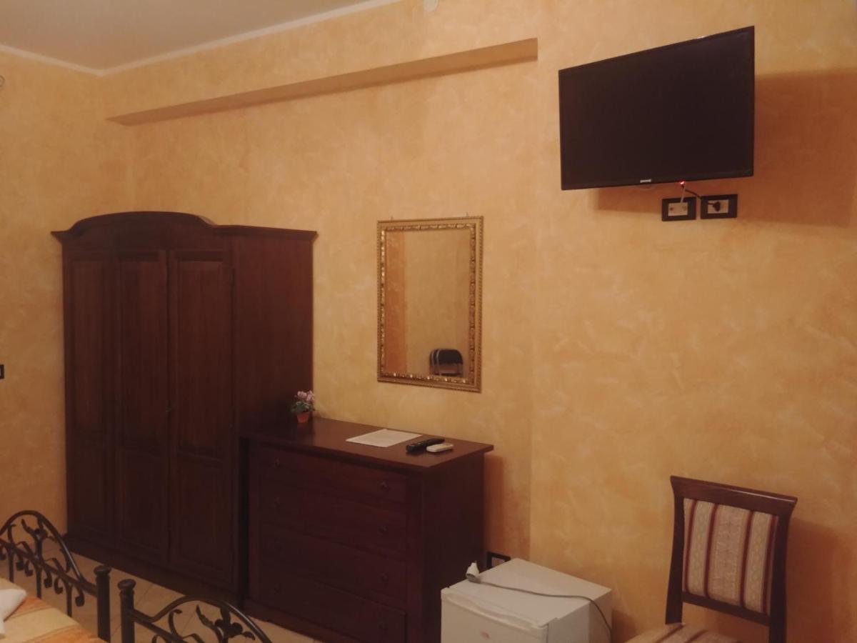 Bed and Breakfast Paradise House Calatabiano Exterior foto