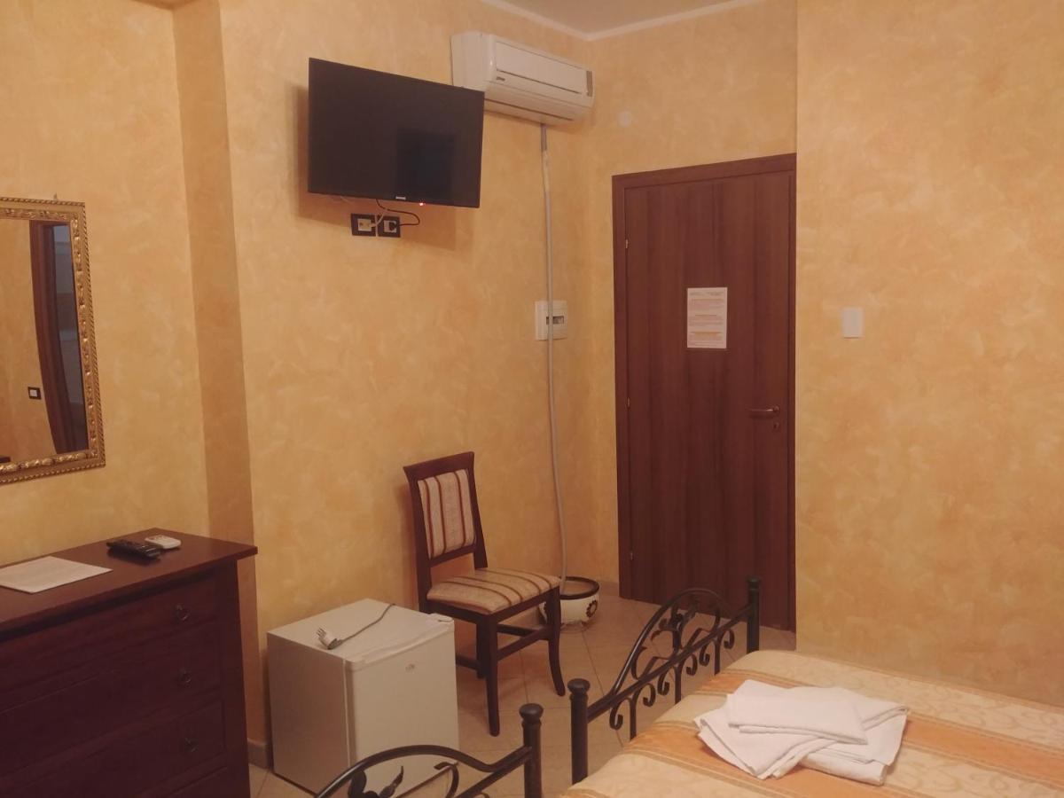 Bed and Breakfast Paradise House Calatabiano Exterior foto